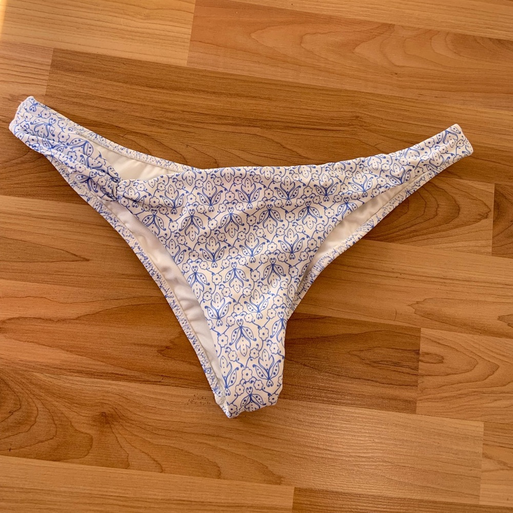 Victoria Secret Itsy Swimsuit Bottoms